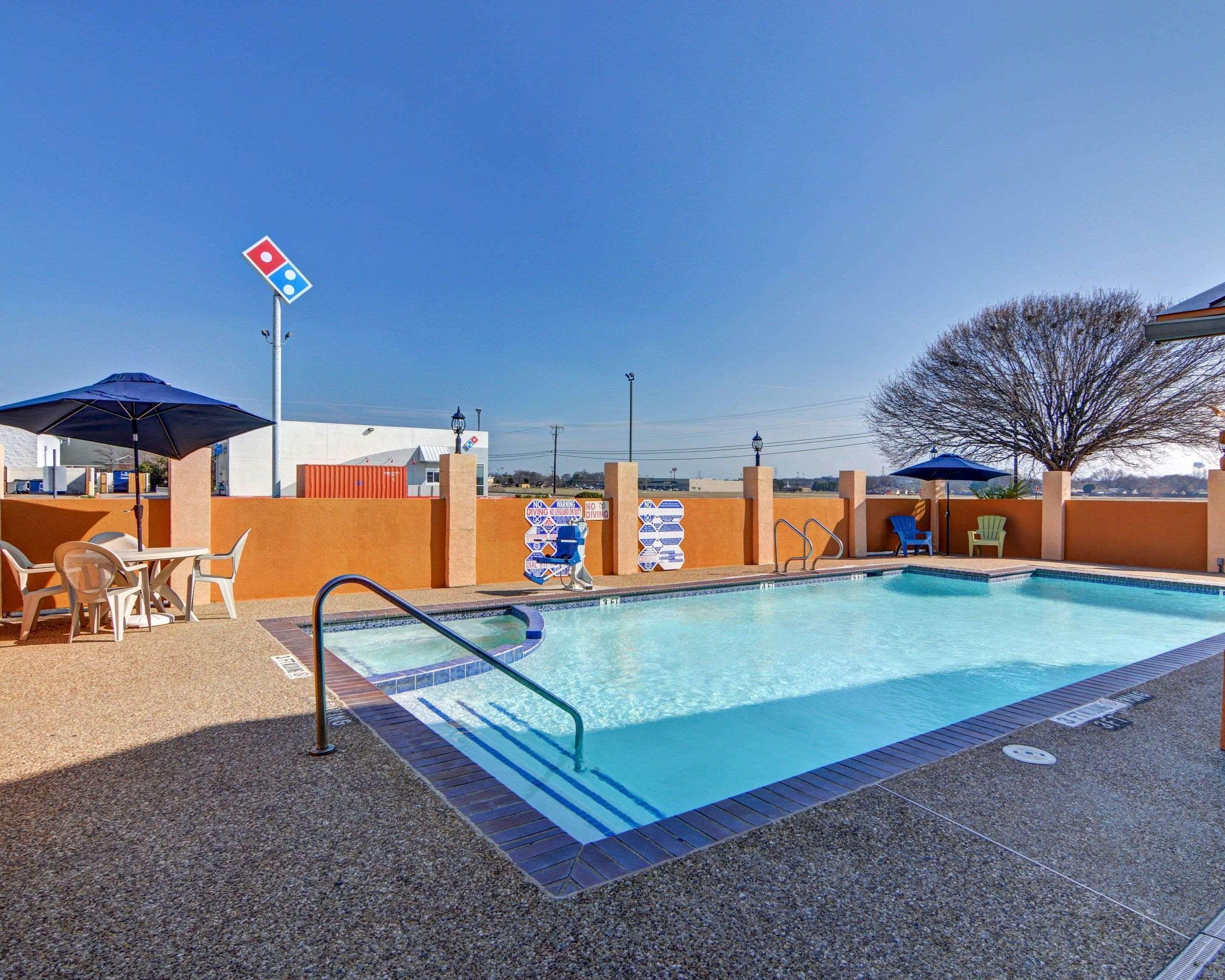 Quality Inn Forest Hill - Fort Worth South Esterno foto